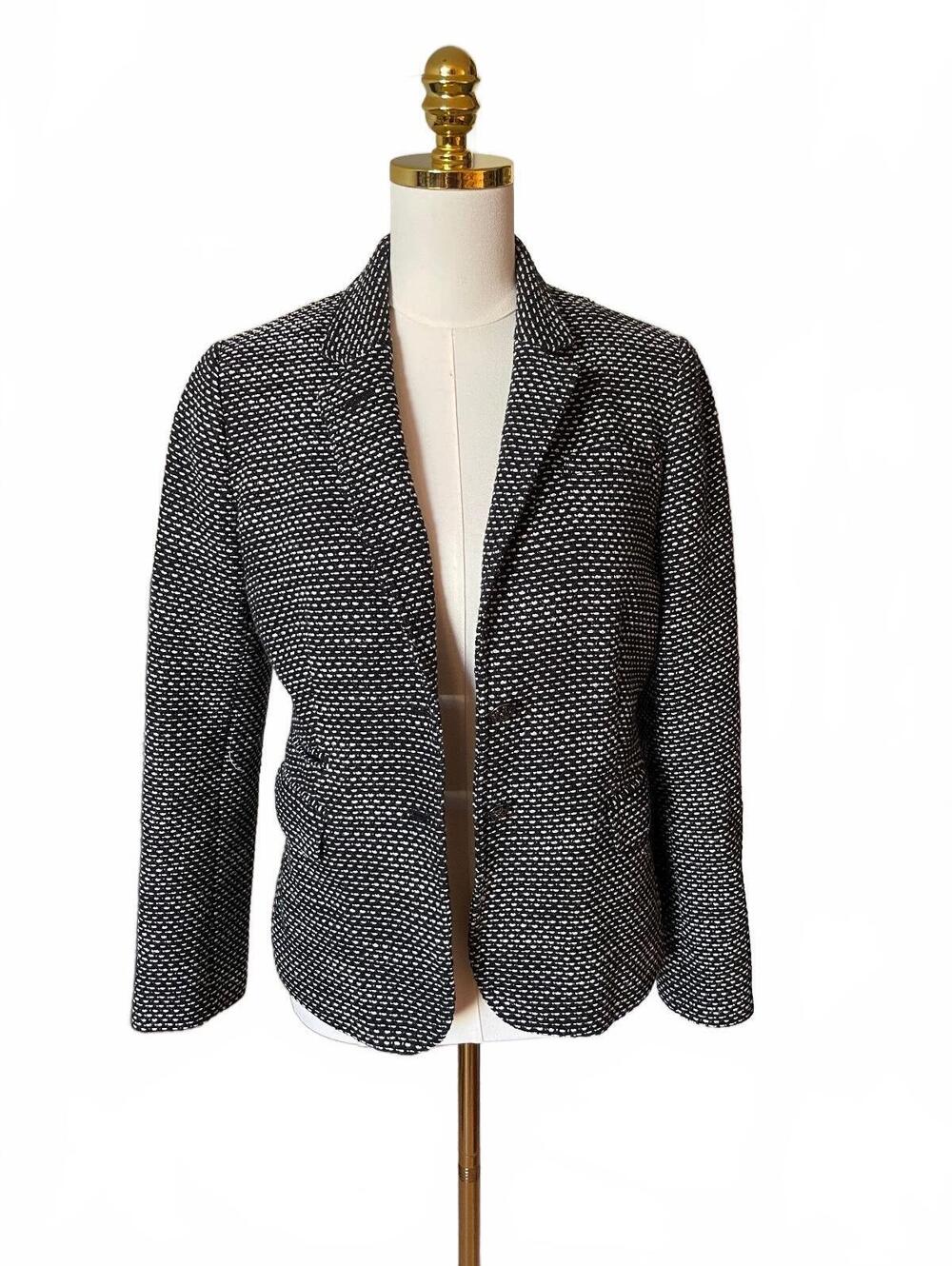 Banana Republic black and white textured blazer with red trim size 2